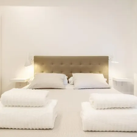 Modern Lovely House Guggenheim *